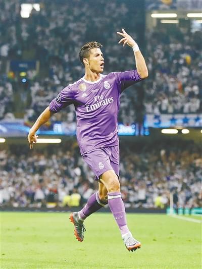 她的体育故, 国乒坛的新 她的体育故, 国乒坛的新